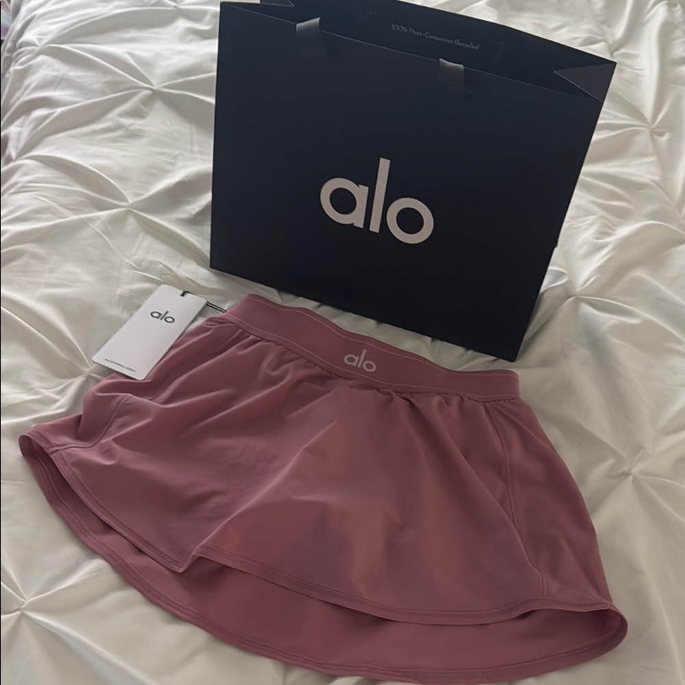 Beautiful ALO YOGA match point tennis skirt